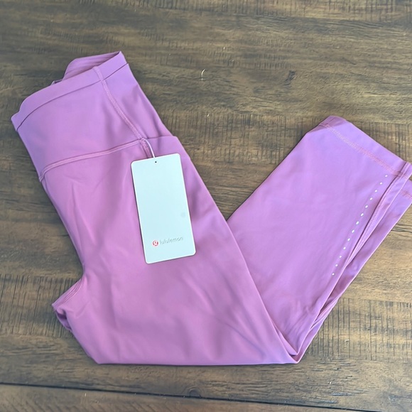 Swift speed crop legging - Picture 1 of 4
